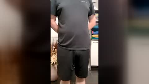 fluffybutt_ online show from July 26, 9:11 pm