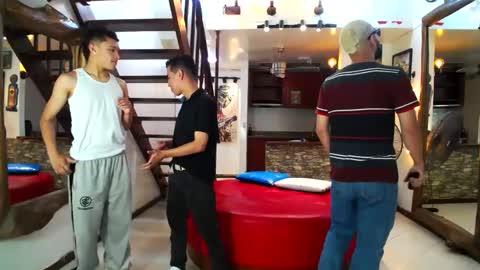 Snapshot of flyckers chatting on January 10, 6:49 pm flyckers online show from January 10, 6:49 pm