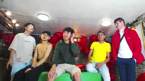 Snapshot of flyckers chatting on March 11, 9:26 pm flyckers online show from March 11, 9:26 pm