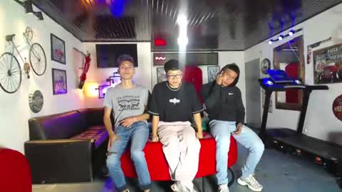 flyckers online show from June 30, 12:17 pm