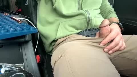 Snapshot of flyersguy84 chatting on January 9, 5:48 pm Average Joe online show from January 9, 5:48 pm