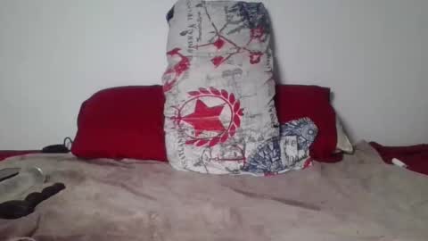 Snapshot of flylen chatting on February 18, 10:25 pm flylen online show from February 18, 10:25 pm