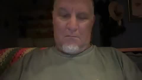 Snapshot of fnkywht60smthng_ chatting on July 10, 11:24 am fnkywht60smthng_ online show from July 10, 11:24 am