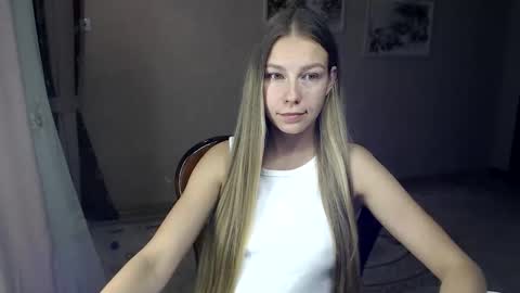 Snapshot of fofhcf chatting on September 20, 8:43 pm Molli  Ready for any play with you. Hottest show in pvt  Help a student earn big tokens  online show from September 20, 8:43 pm