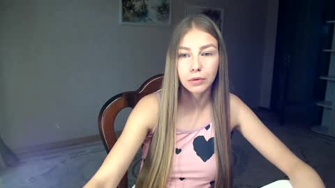 Snapshot of fofhcf chatting on October 6, 2:03 pm Molli  Ready for any play with you. Hottest show in pvt  Help a student earn big tokens  online show from October 6, 2:03 pm