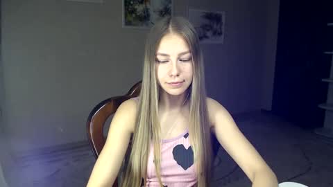 Snapshot of fofhcf chatting on October 8, 9:34 pm Molli  Ready for any play with you. Hottest show in pvt  Help a student earn big tokens  online show from October 8, 9:34 pm