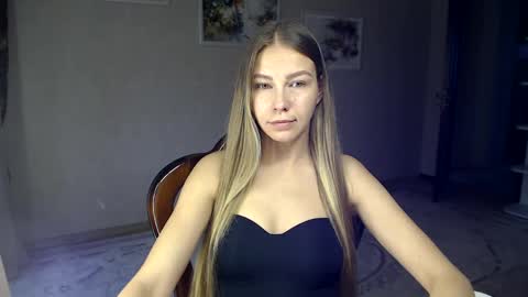 Snapshot of fofhcf chatting on October 9, 12:03 pm Molli  Ready for any play with you. Hottest show in pvt  Help a student earn big tokens  online show from October 9, 12:03 pm