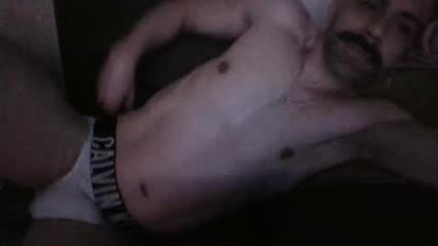 fonsi924 online show from April 1, 10:29 pm