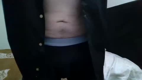 fonzi_flores online show from November 9, 6:55 am