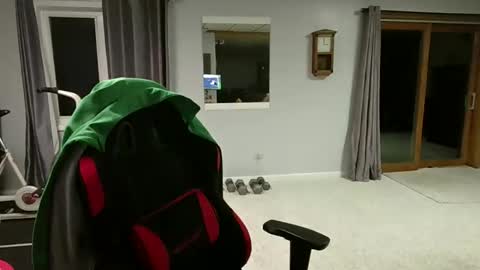 foodforcatfists online show from January 15, 4:17 am