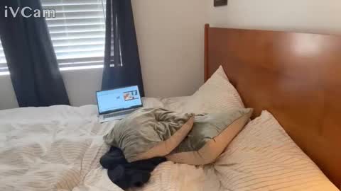 Snapshot of footballtoyjock chatting on February 13, 6:37 pm footballtoyjock online show from February 13, 6:37 pm