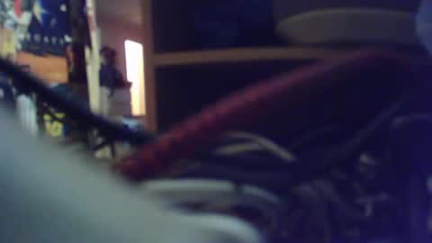 Snapshot of footboy93270 chatting on May 1, 1:05 pm footboy93270 online show from May 1, 1:05 pm