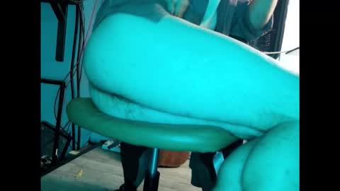 Snapshot of footlover6 chatting on October 25, 10:12 am Thomas Jefferson online show from October 25, 10:12 am