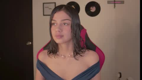 Snapshot of forbidden_candy_ chatting on February 22, 11:25 pm forbidden candy online show from February 22, 11:25 pm