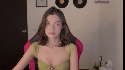 Snapshot of forbidden_candy_ chatting on February 25, 12:53 am forbidden candy online show from February 25, 12:53 am