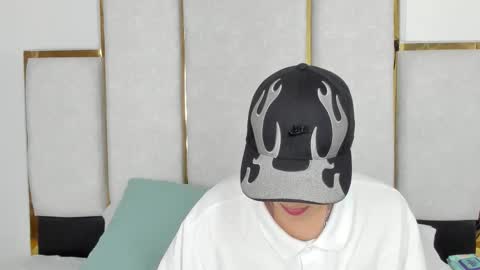 Snapshot of forbidden_tentation chatting on December 2, 8:26 pm Forbidden tentation online show from December 2, 8:26 pm