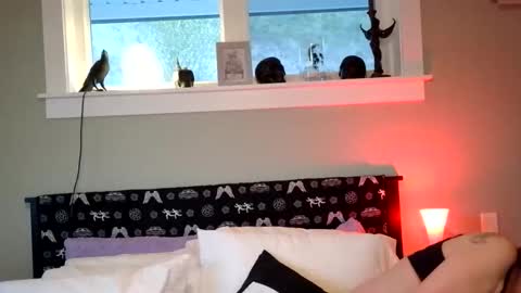 forbiddenwifey online show from April 8, 2:33 am