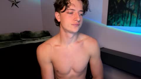 Snapshot of foresthunt chatting on February 14, 9:11 pm foresthunt online show from February 14, 9:11 pm