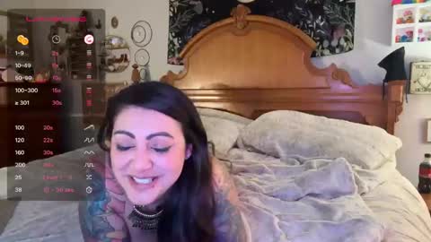 Snapshot of forever34andfun chatting on March 2, 5:54 am forever34andfun online show from March 2, 5:54 am