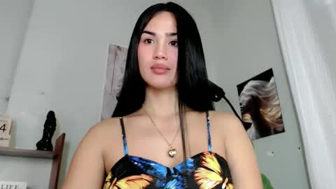 KHATRINA STACIE MARIE online show from February 15, 5:15 am