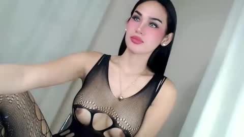 KHATRINA STACIE MARIE online show from April 6, 11:27 pm