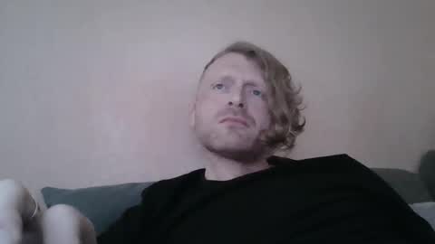 Snapshot of forgotten_lover chatting on December 6, 11:11 am forgotten_lover online show from December 6, 11:11 am