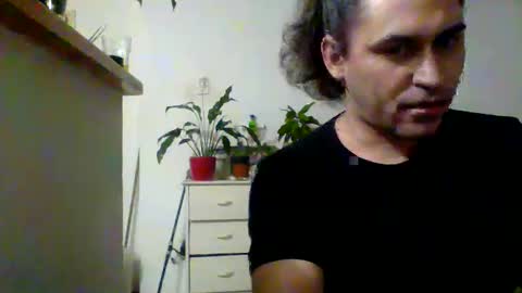 Leo online show from May 24, 1:32 am