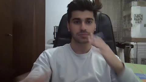 Snapshot of fortiori8 chatting on December 13, 3:38 am fortiori8 online show from December 13, 3:38 am