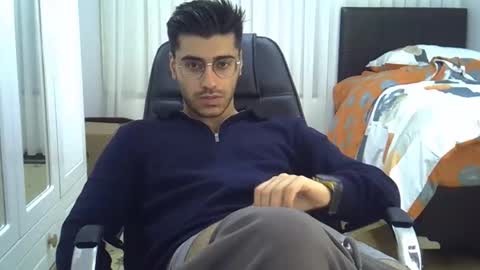 Snapshot of fortiori8 chatting on November 19, 9:15 pm fortiori8 online show from November 19, 9:15 pm