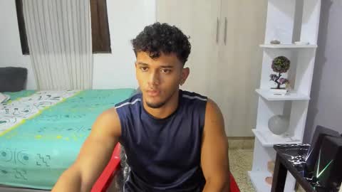 Snapshot of fox_evans chatting on November 18, 7:18 pm Fox online show from November 18, 7:18 pm