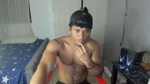 Fox online show from April 9, 11:10 pm