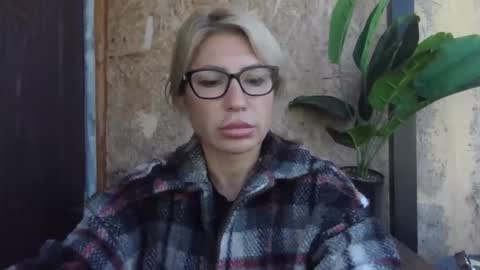 fox_red_lady7 online show from September 14, 10:03 am