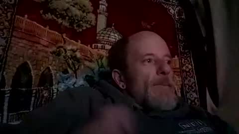Snapshot of foxbodydave chatting on January 8, 10:26 am foxbodydave online show from January 8, 10:26 am