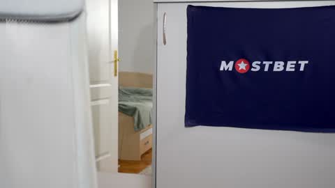 CUSTOM PHOTOS AND VIDEOS -  online show from January 12, 2:19 pm