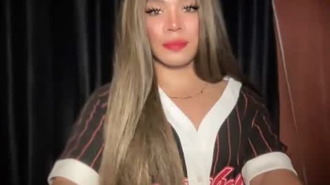 Snapshot of foxli_xx chatting on February 7, 1:26 pm KITTY online show from February 7, 1:26 pm