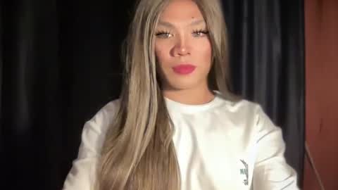 Snapshot of foxli_xx chatting on February 22, 8:13 am KITTY online show from February 22, 8:13 am