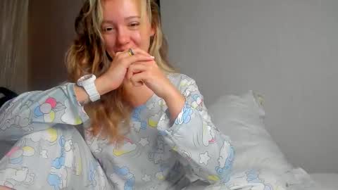 Foxy online show from December 23, 12:30 am