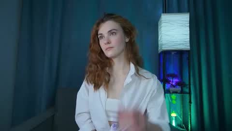 Snapshot of foxy_cute4you chatting on November 28, 6:43 pm Eva online show from November 28, 6:43 pm