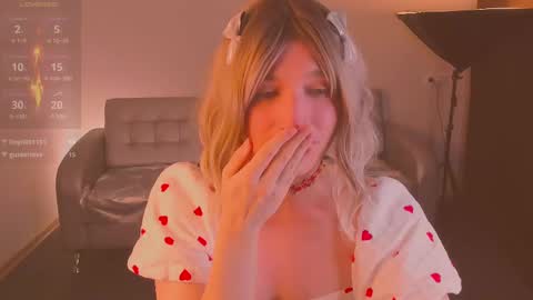 Sue online show from February 11, 11:44 pm