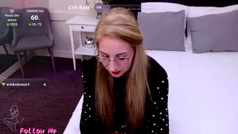 Snapshot of foxy_ramona chatting on October 6, 10:56 am Ana online show from October 6, 10:56 am