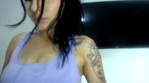 Snapshot of foxy_xtreme chatting on October 5, 11:02 pm Foxy xtreme online show from October 5, 11:02 pm