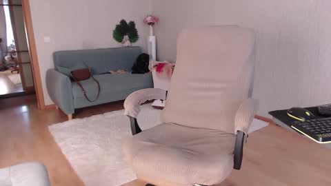 Milena online show from November 25, 9:53 am