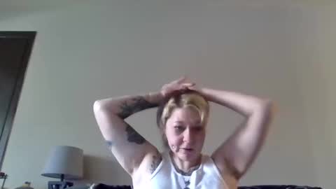 foxyfang online show from December 21, 5:09 pm