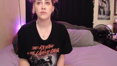 Mallory Koxx online show from September 20, 8:26 am