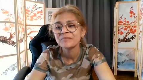 francelune online show from June 2, 8:27 am