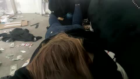 francescafey online show from December 29, 8:55 am