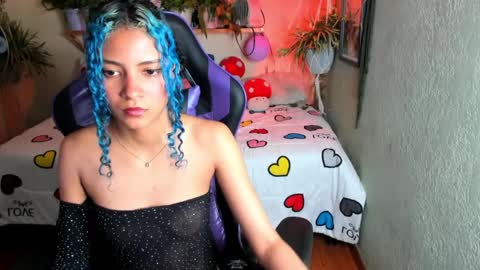 franchezcaa online show from April 9, 1:27 pm