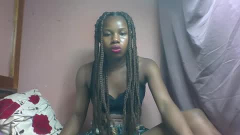 Snapshot of franciefrancie chatting on March 6, 9:42 pm francilla online show from March 6, 9:42 pm