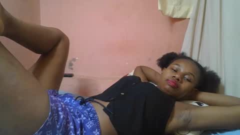 Snapshot of franciefrancie chatting on March 11, 11:01 am francilla online show from March 11, 11:01 am