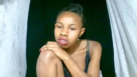 Snapshot of franciefrancie chatting on September 20, 3:13 pm francilla online show from September 20, 3:13 pm